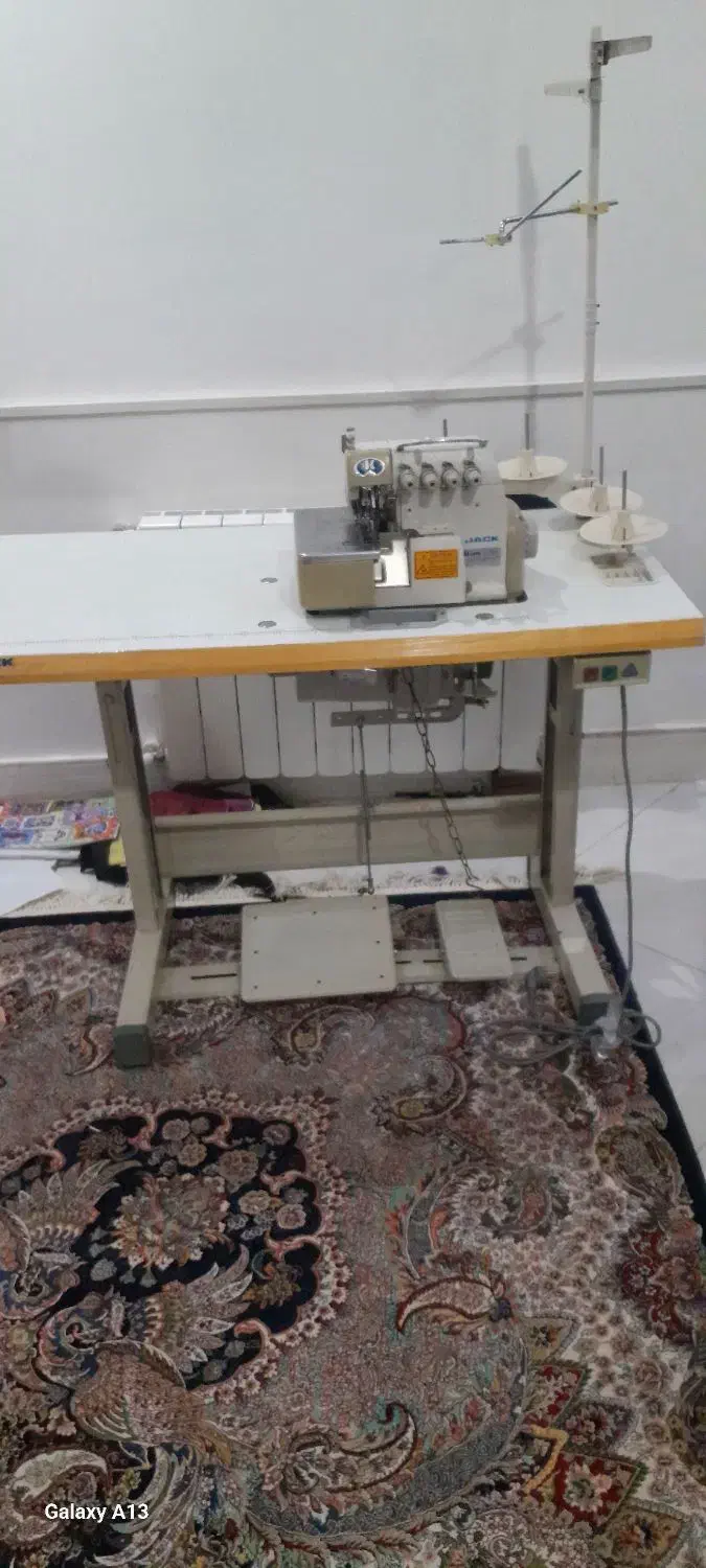 چرخ سردوز  وراسته دوز جک وجوکی|چرخ خیاطی و ریسندگی|میناب, |دیوار