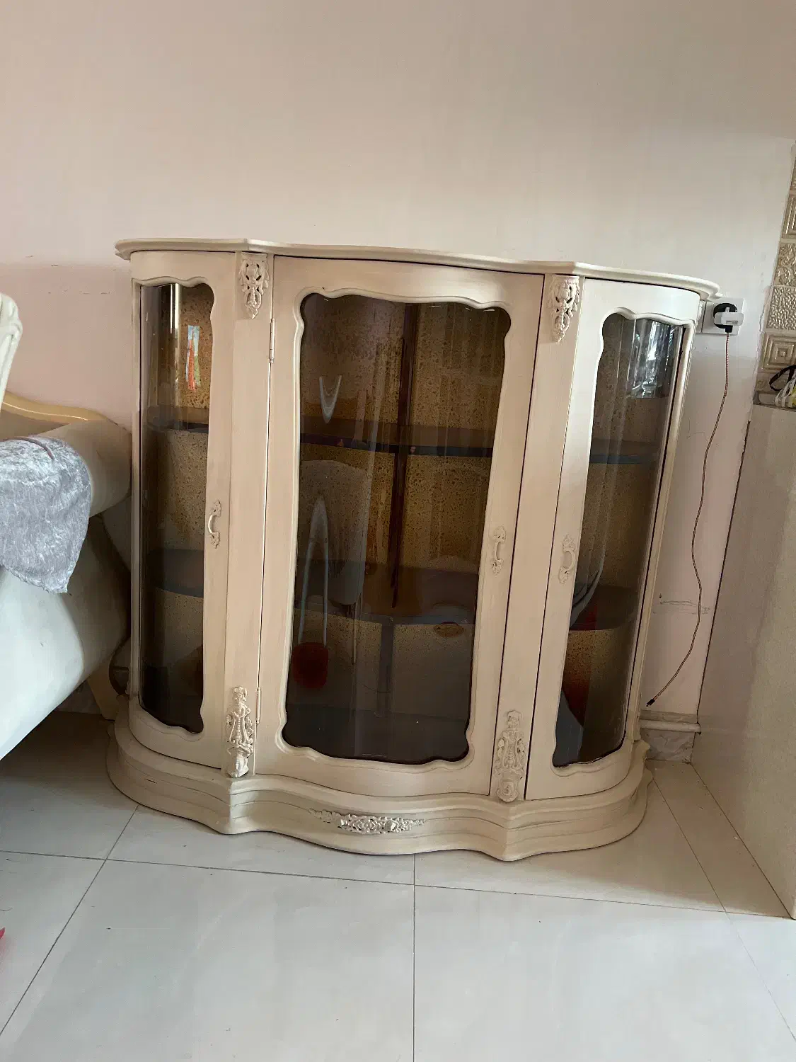 بوفه|بوفه، ویترین، کنسول|بومهن, |دیوار