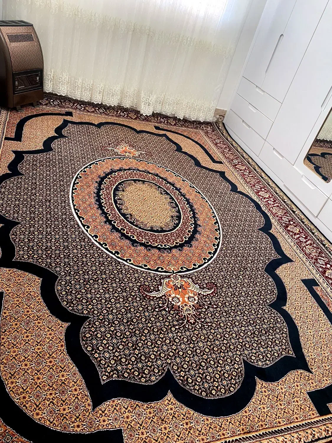 دو عدد فرش ۳×۴ در حد نو|فرش|بانه, |دیوار