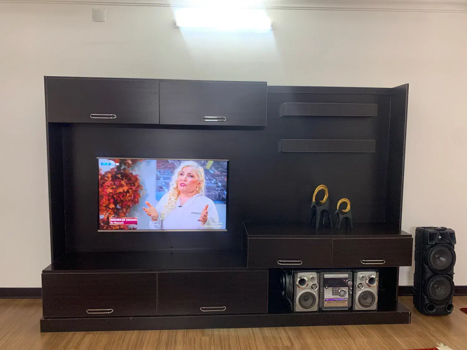 میز تلویزیون|میز تلویزیون|گمیشان, |دیوار