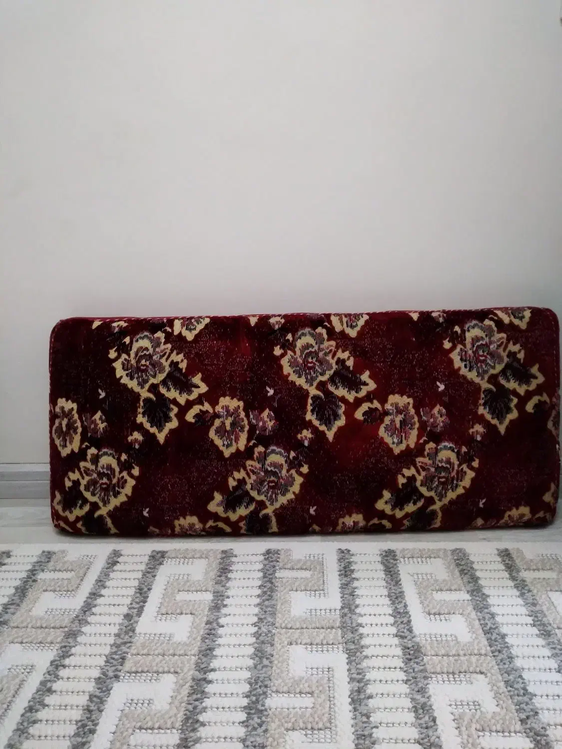 پشتی|پشتی|ری, ولی آباد|دیوار