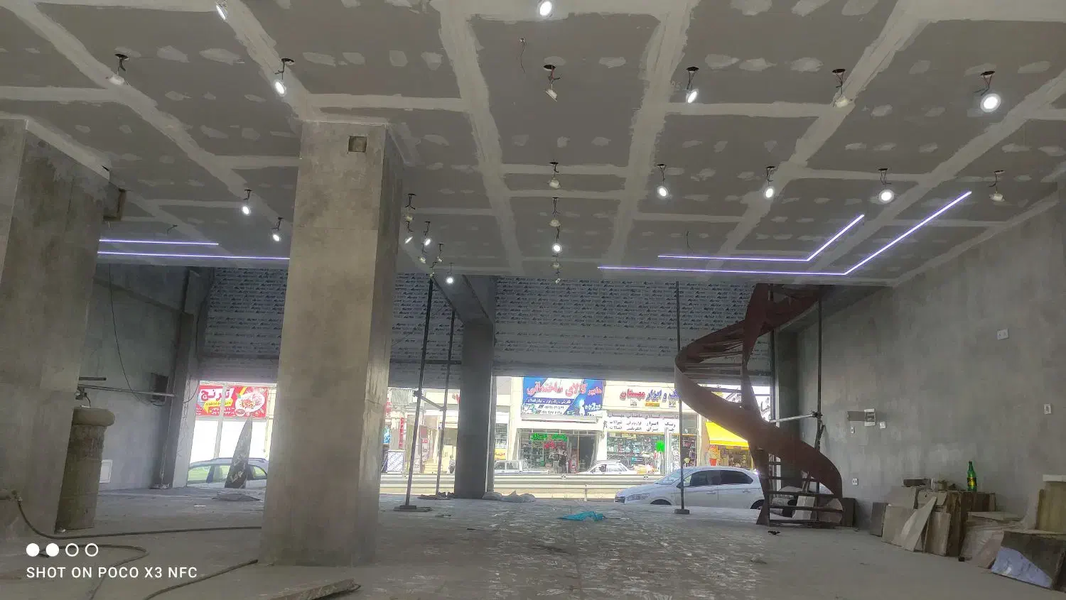 ۲۷۰متر مغازه دو کله بر ۱۲شلوغترین مکان|اجارهٔ مغازه و غرفه|هشتگرد, شهرک آپادانا|دیوار