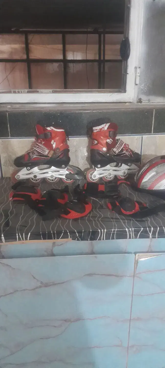 اسکیت کشویی از۴سال تا۹سال اندازست|دوچرخه، اسکیت، اسکوتر|گرگان, |دیوار