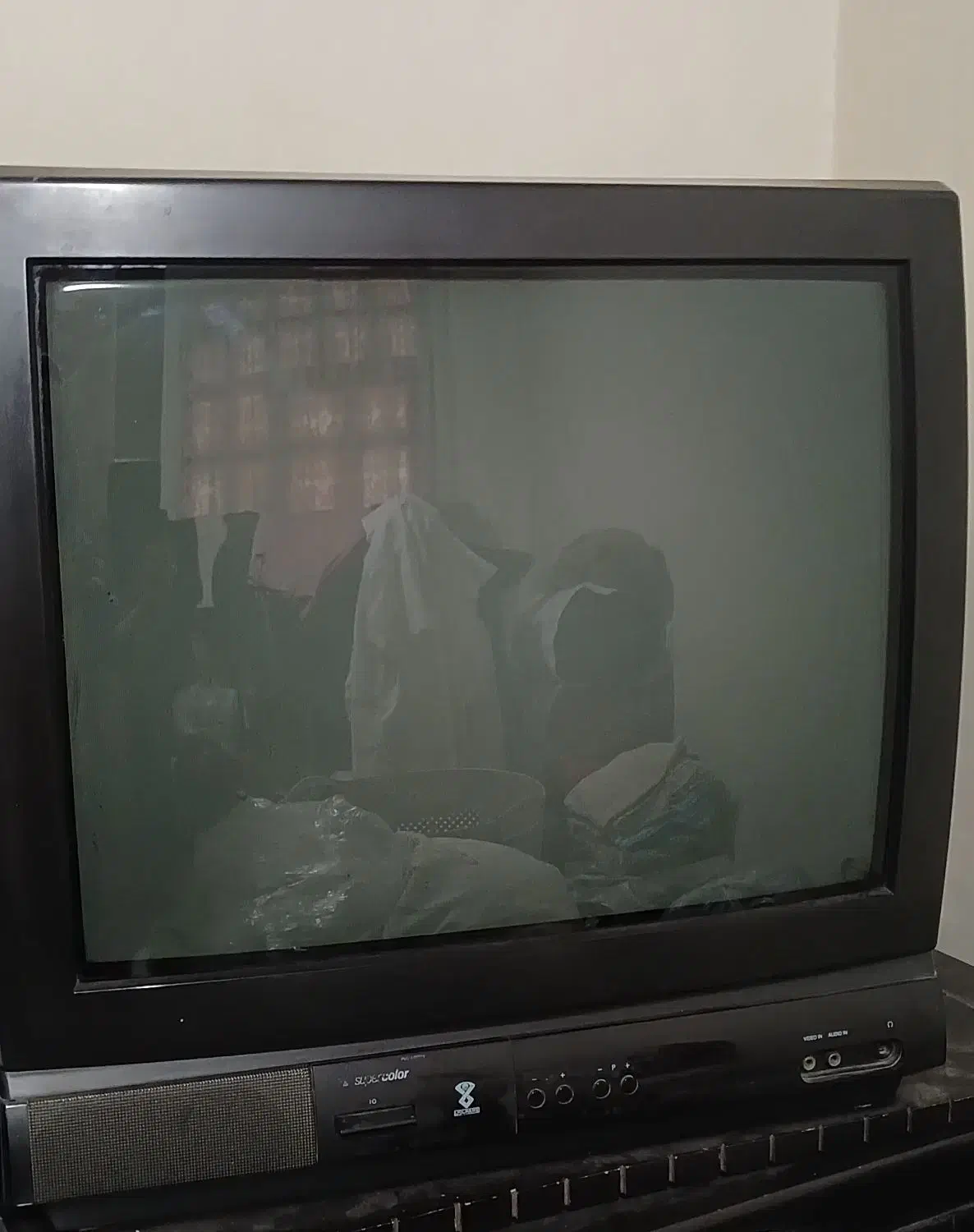 تلویزیون رنگی قدیمی|تلویزیون و پروژکتور|کرج, کرج نو|دیوار