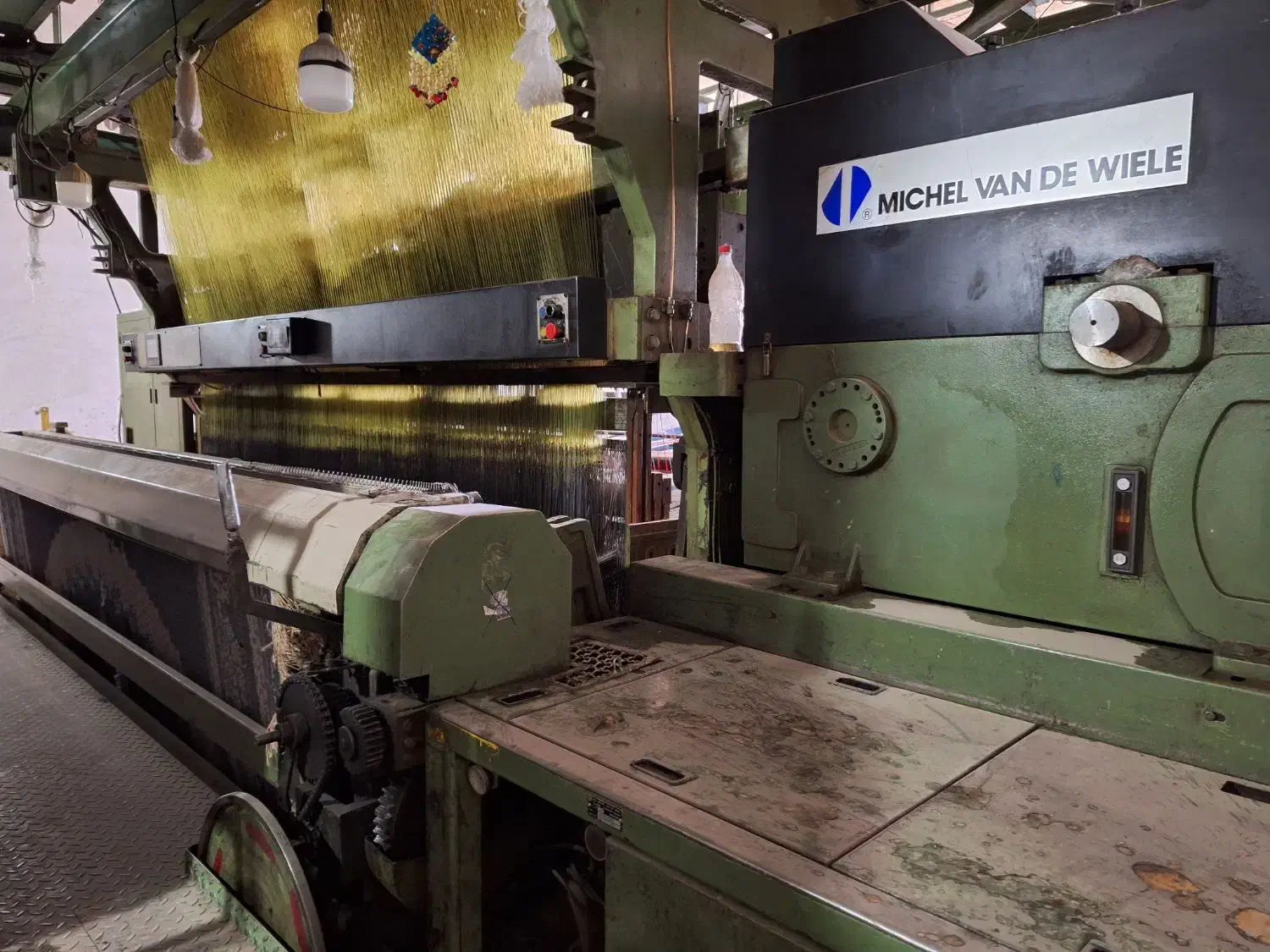 دستگاه بافندگی asr آ اس ار|ماشین‌آلات صنعتی|کاشان, خزاق|دیوار