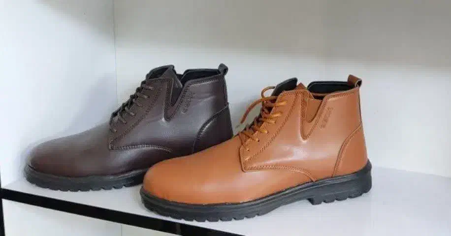 کفش|کیف، کفش، کمربند|نیشابور, دارایی|دیوار