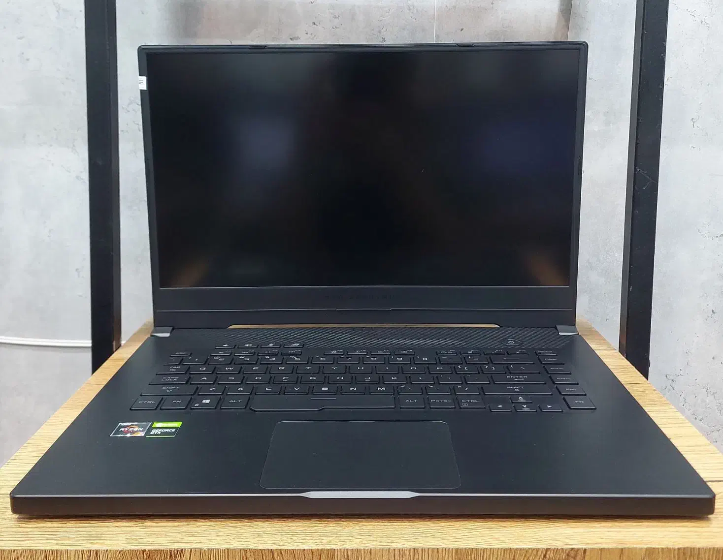 لپتاپ حرفه ای ایسوس Rog zephyrusبا ۶گیگ گرافیک1660|رایانه همراه|اصفهان, شیخ طوسی|دیوار
