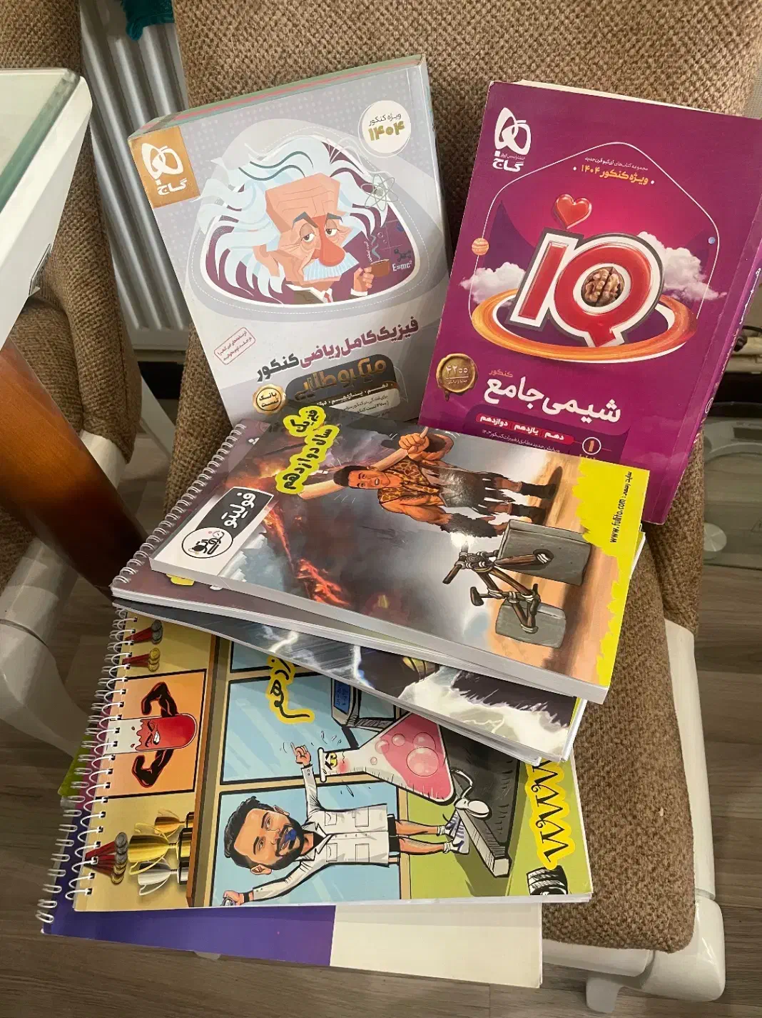 کتاب کنکور ریاضی فیزیک فولیتو گاج شب امتحان و جزوه|کتاب و مجله آموزشی|کرج, عظیمیه|دیوار