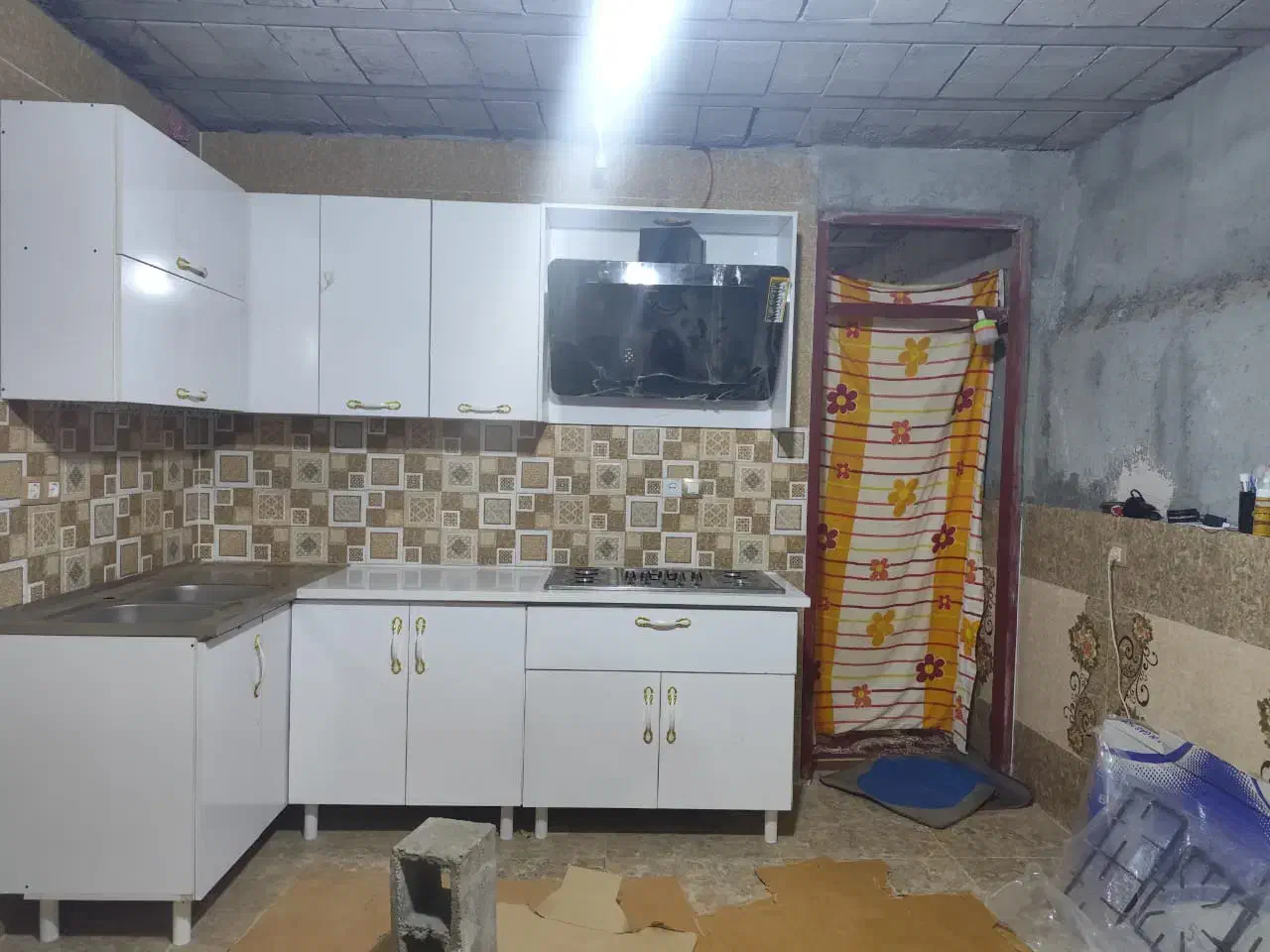 فروش انواع کابینت پیش ساخته پدرسالار|مصالح و تجهیزات ساختمان|میناب, |دیوار