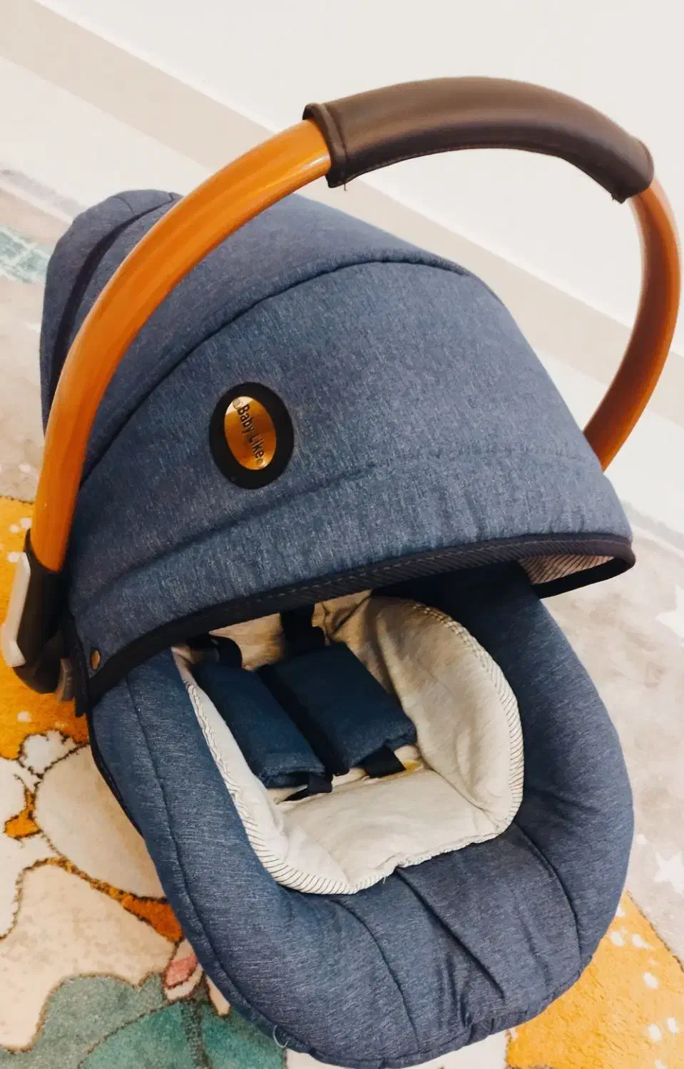 کریر نوزاد سالم|اسباب و اثاث بچه|بندر انزلی, معلم|دیوار