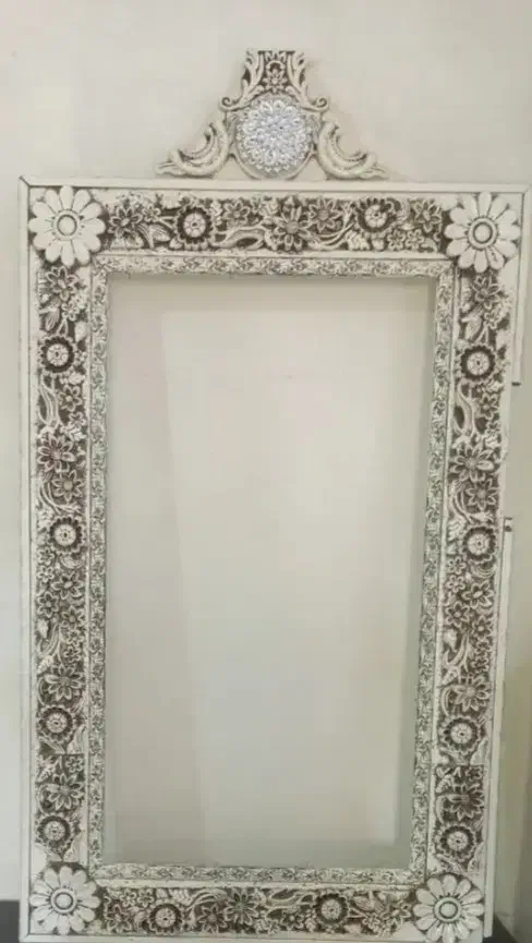 آینه|آینه|پیشوا, |دیوار