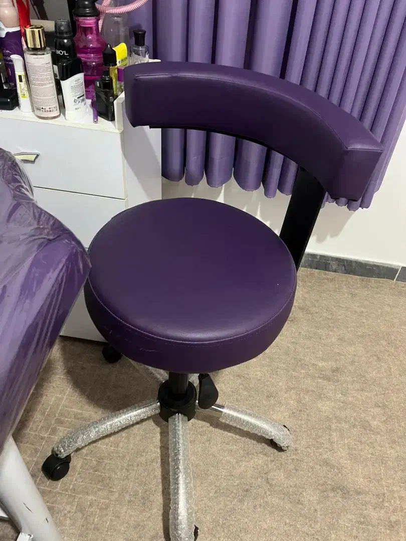 تخت صندلی مژه و فیشال|آرایشگاه و سالن‌های زیبایی|لاهیجان, طالقانی|دیوار