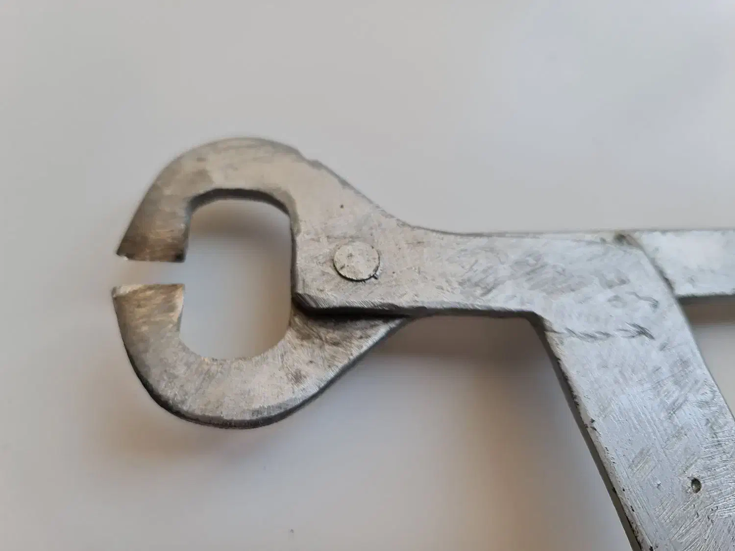 قندشکن دستی با سرعت عمل بالا|ظروف پختوپز|اصفهان, باغ زرشک|دیوار