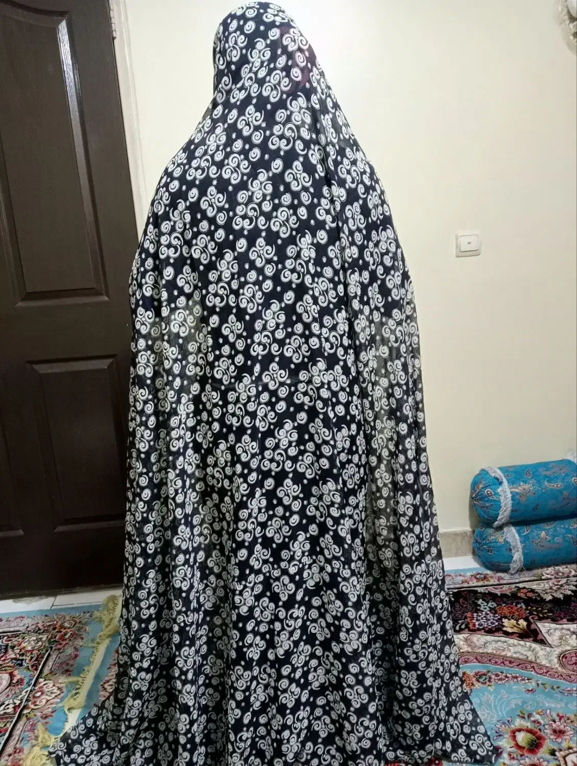 چادر و کاپشن زنانه 4 میلیون|لباس|اقبالیه, |دیوار