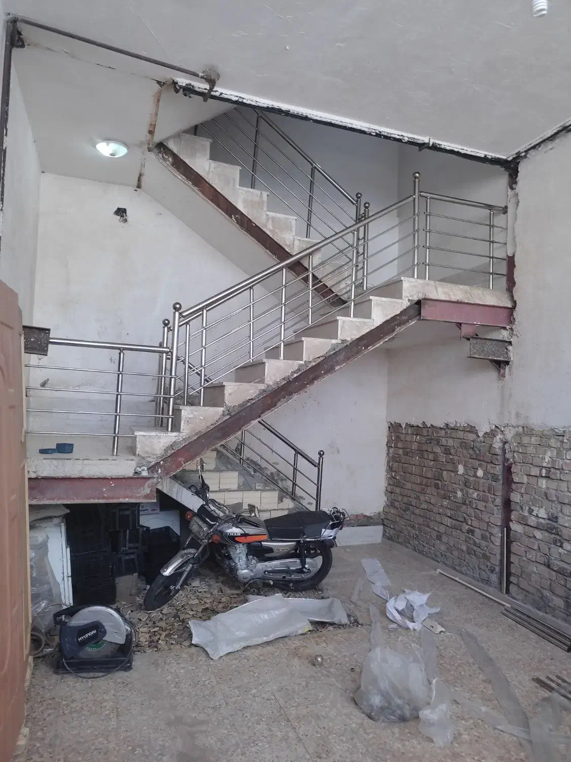 نرده استیل و حفاظ|خدمات پیشه و مهارت|خرمآباد, |دیوار