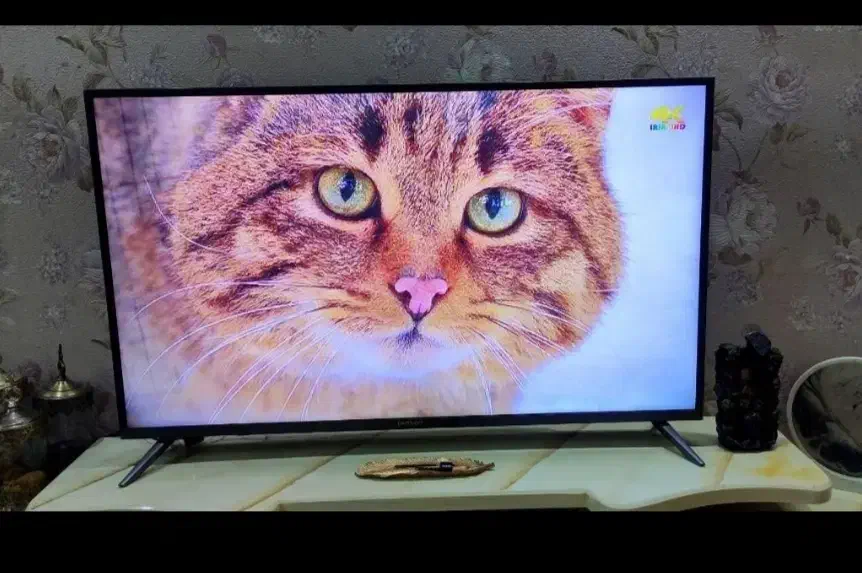 ال ای دی 43سونیا  تمیز  دیجیتال سرخود.|تلویزیون و پروژکتور|اصفهان, خانه اصفهان|دیوار