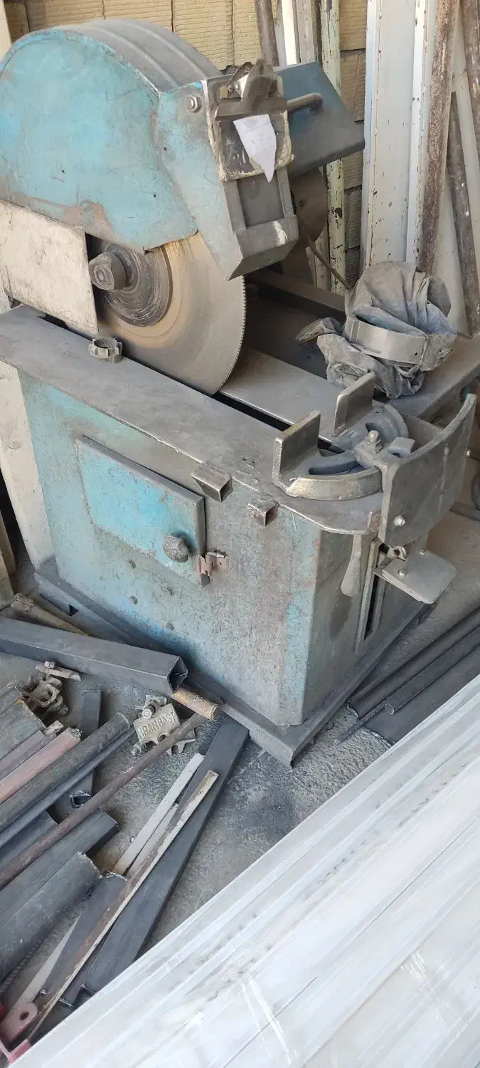 اره آتشی تک فاز با قیچی آلمان ورق بر میز کار سنگین|ماشینآلات صنعتی|کرمانشاه, |دیوار