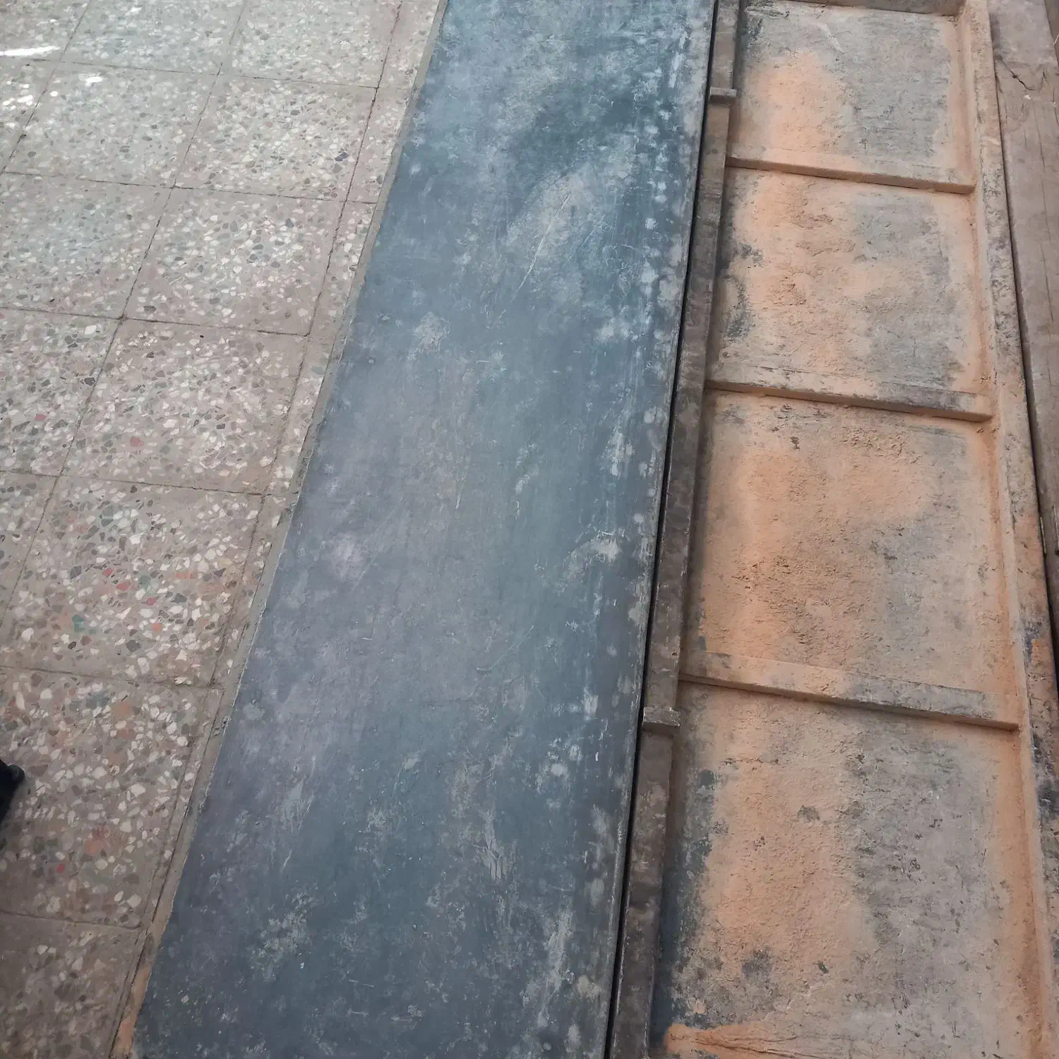 قالب فلزی|ابزارآلات|بروجن, |دیوار