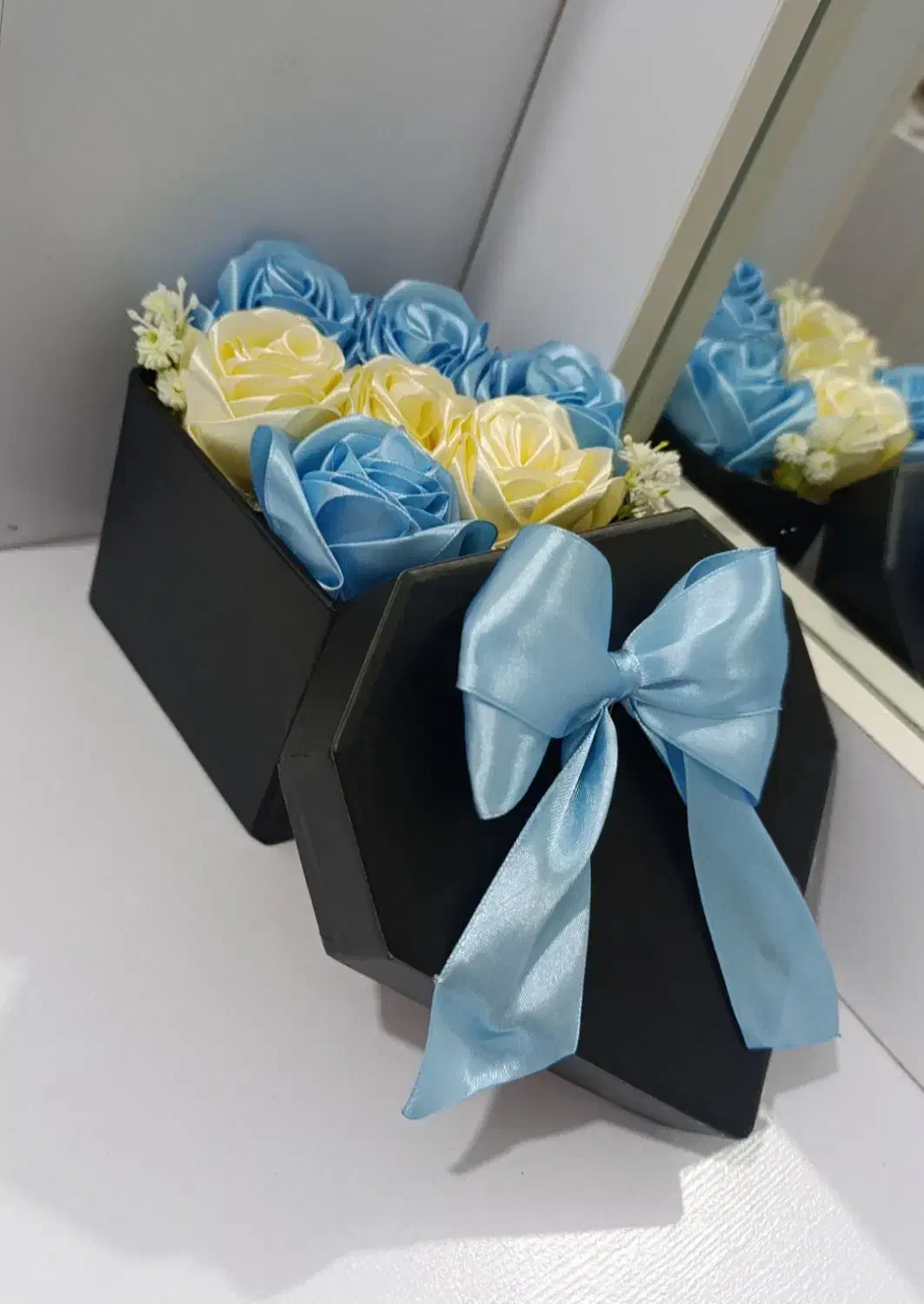 گل روبانی کادو(ولنتاین)|گل مصنوعی|هشتگرد, شهرک بعثت|دیوار