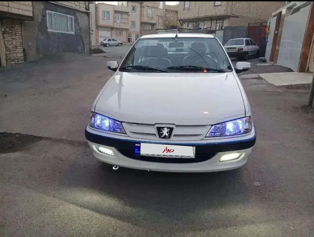 پارسxu7p مدل۴۰۲خشک خشک کم کاردریچه سیمی کارمندی|خودرو سواری و وانت|سنندج, |دیوار