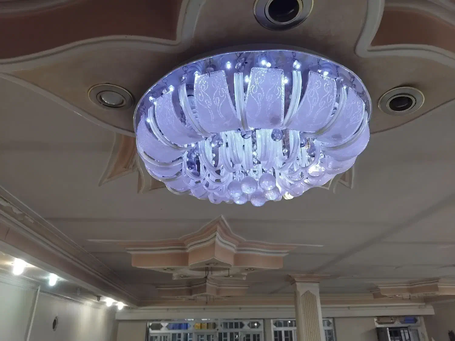 ۷عددلوستردارای کنترل|لوستر و چراغ آویز|کرج, حصارک پایین|دیوار