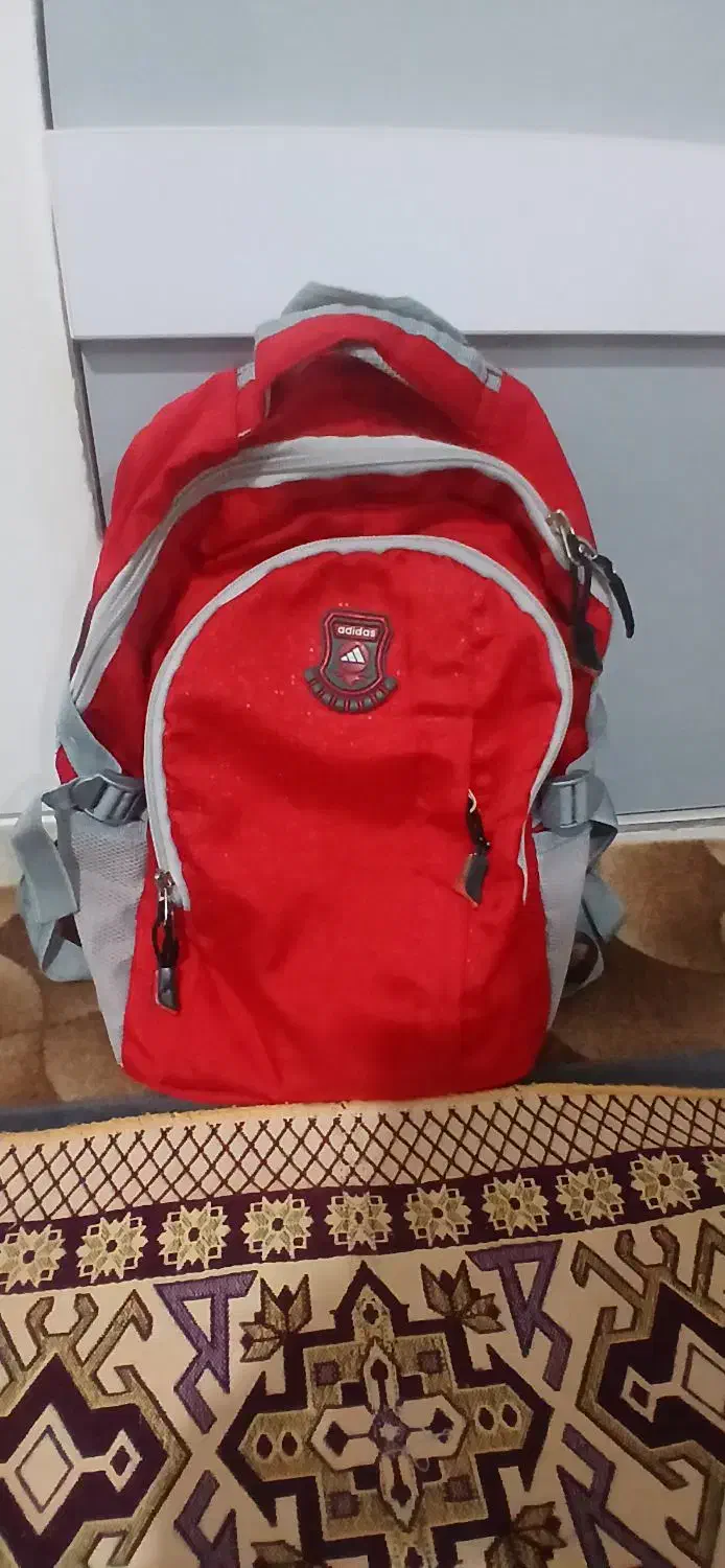 کیف مدرسه تمیز و سالم|کیف، کفش، کمربند|همدان, |دیوار