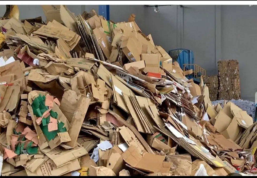 ضایعات آهن کارتن|عمدهفروشی|فلاورجان, |دیوار