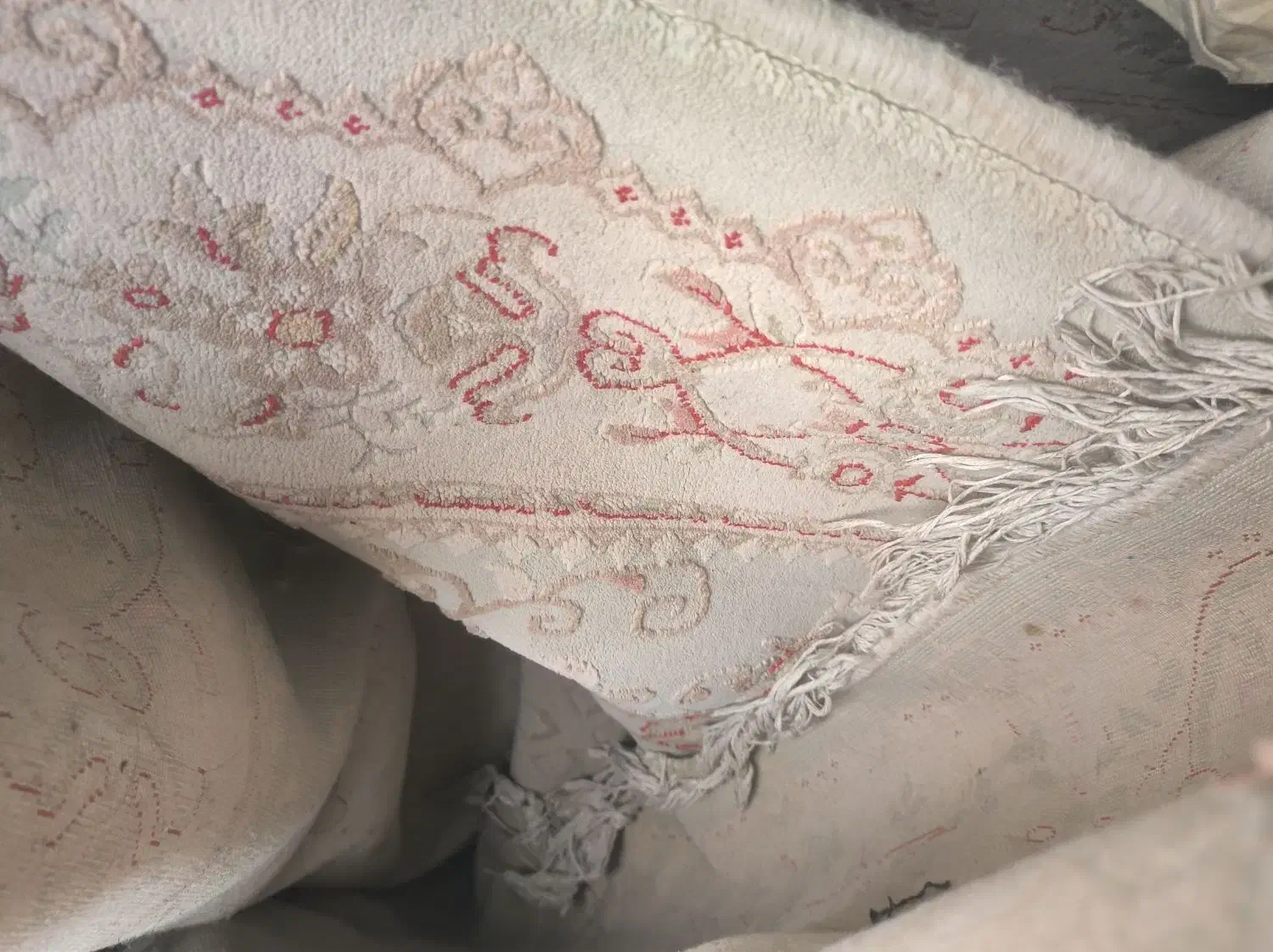 6 متری تک بافت پر تراکم|فرش|آمل, |دیوار