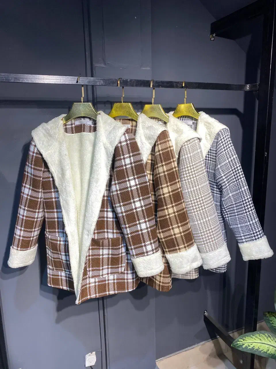 کارگاه بیرون بر مانتو کاپشن بارانی کت شلوار|استخدام صنعتی، فنی، مهندسی|مشهد, طلاب|دیوار