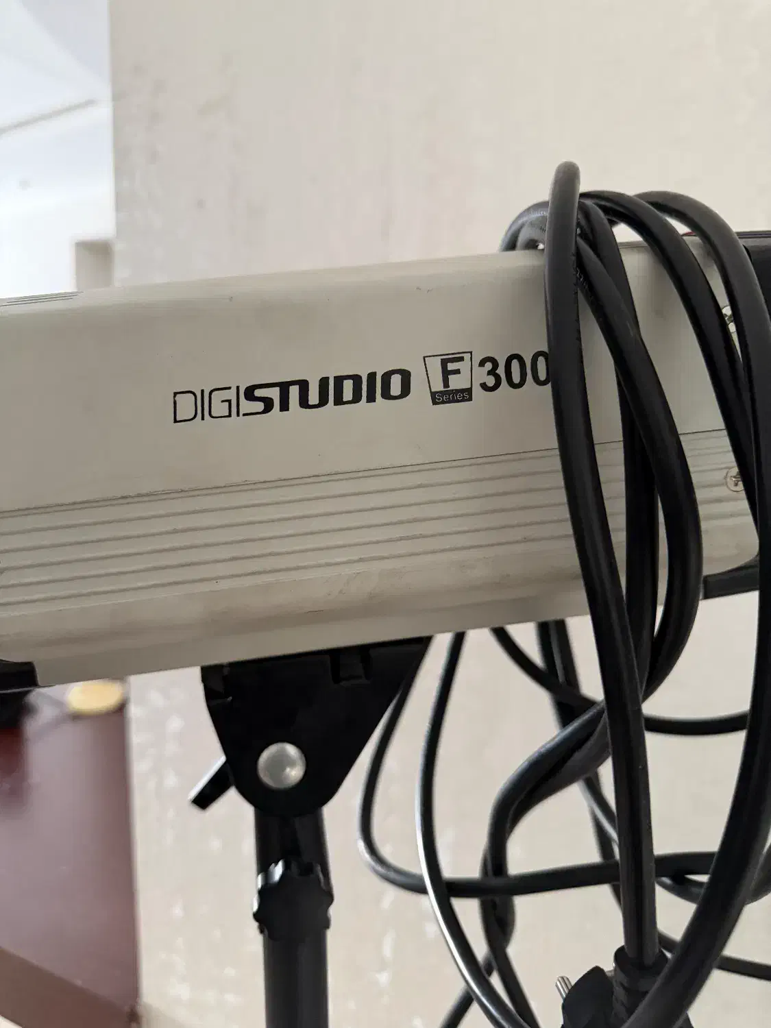 دو عدد نور فلاش با پایه|دوربین عکاسی و فیلمبرداری|مشهد, جاهد شهر|دیوار