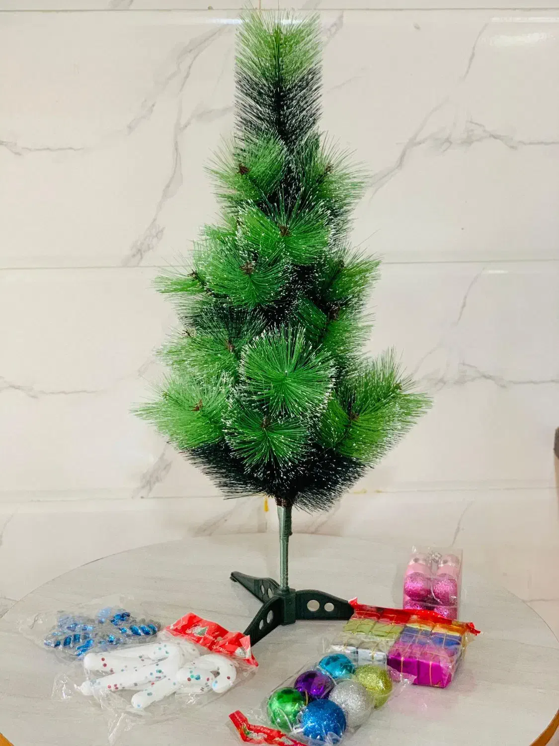 درخت کریسمس|گل مصنوعی|شادگان, |دیوار