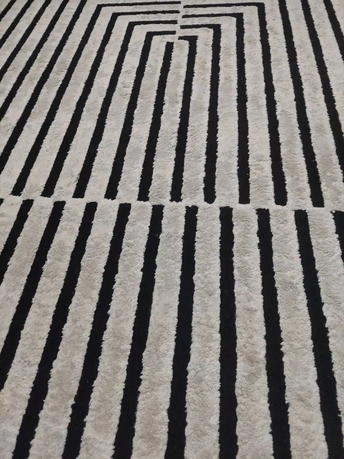 قالیچه مدرن در حد نو|فرش|مشهد, سرافرازان|دیوار