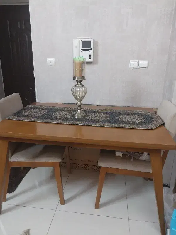 میز نهار خوری  ۴نفره|میز و صندلی غذاخوری|ری, شهادت|دیوار