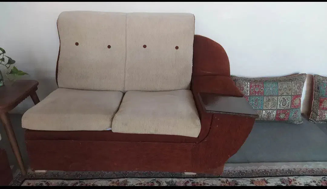 مبل ۴ نفره راحتی|مبلمان خانگی و میز عسلی|اصفهان, مهدیه|دیوار