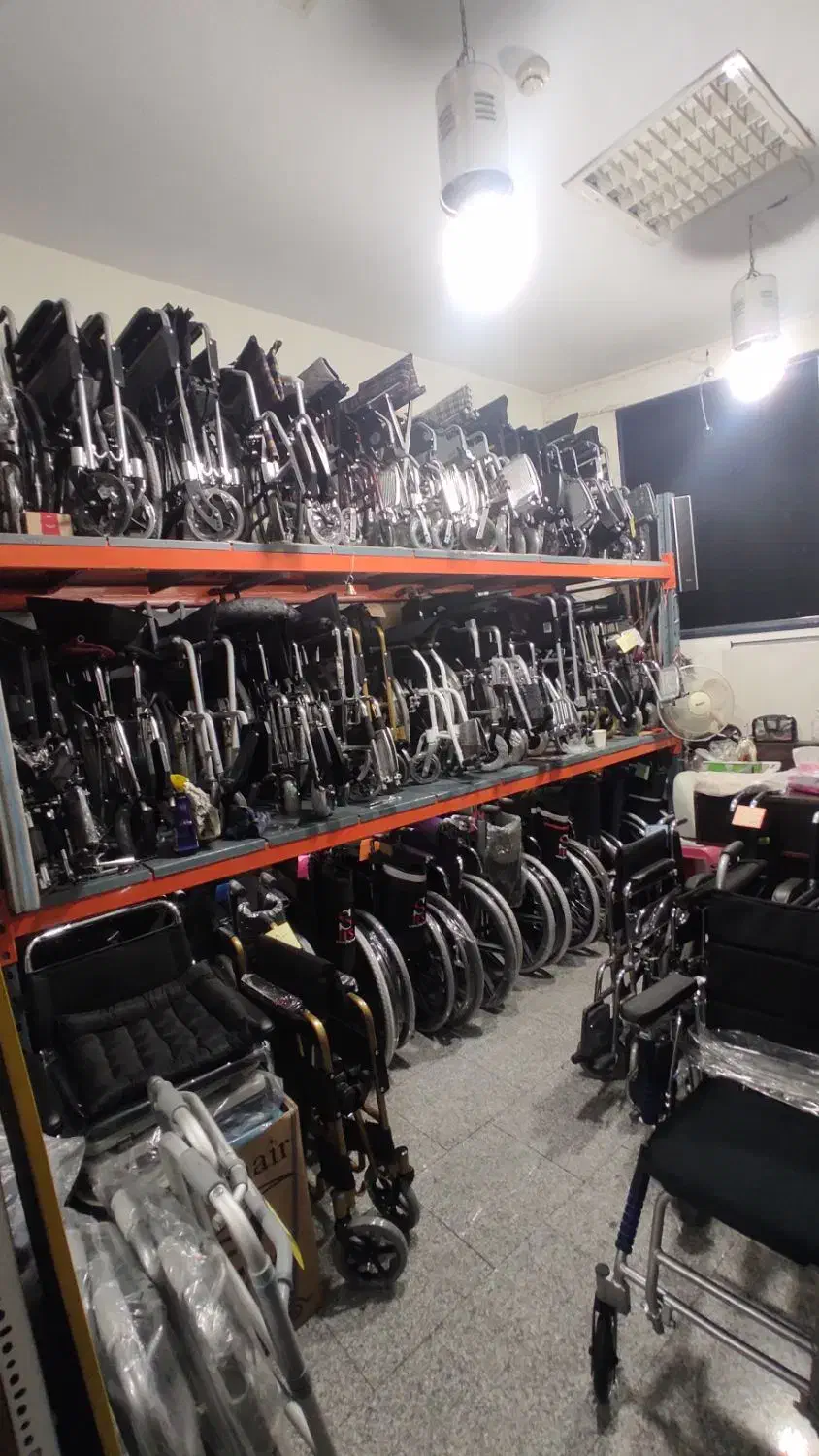 مرکز فروش ویلچر آریاشهر  عصا چوبی و فلزی واکر تاشو|آرایشی، بهداشتی، درمانی|تهران, صادقیه|دیوار