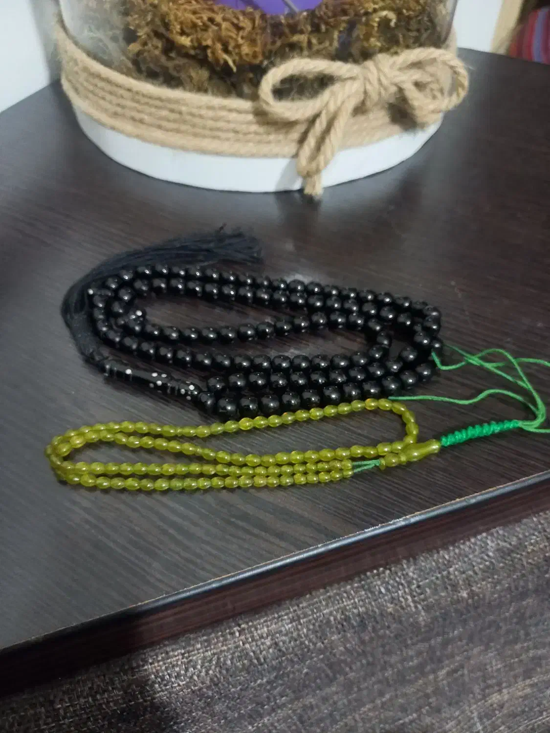 تسبیح|جواهرات|قزوین, |دیوار