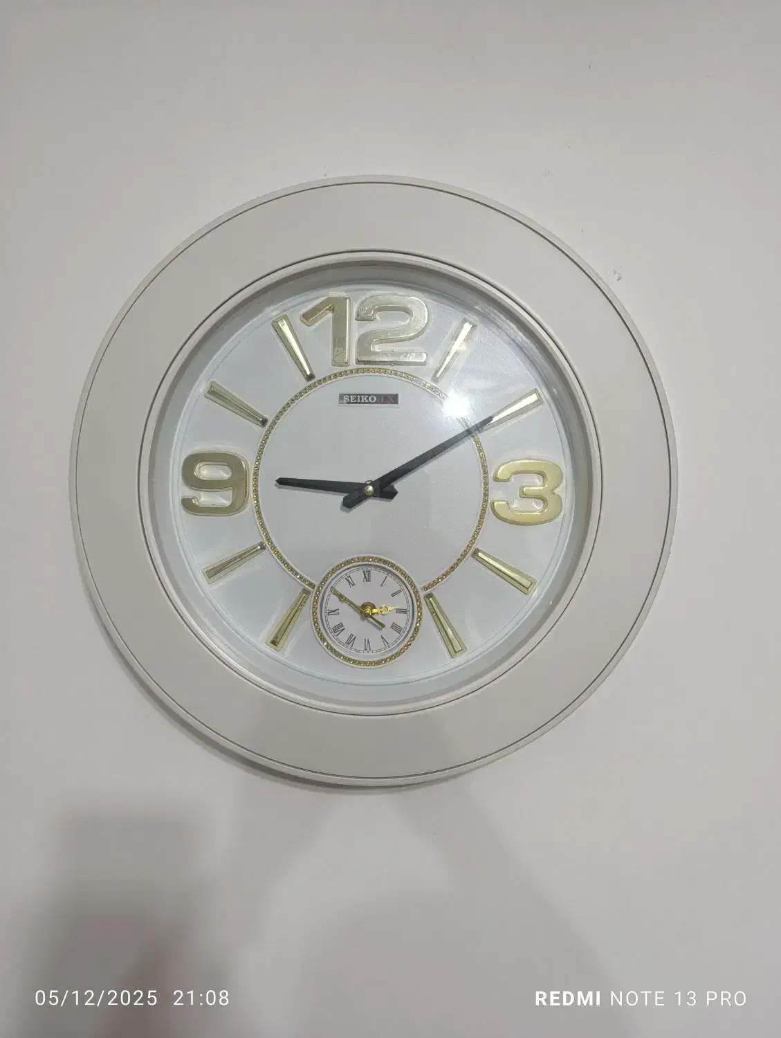 ساعت دیواری تمیز تازه|ساعت|رشت, سلیمانداراب|دیوار