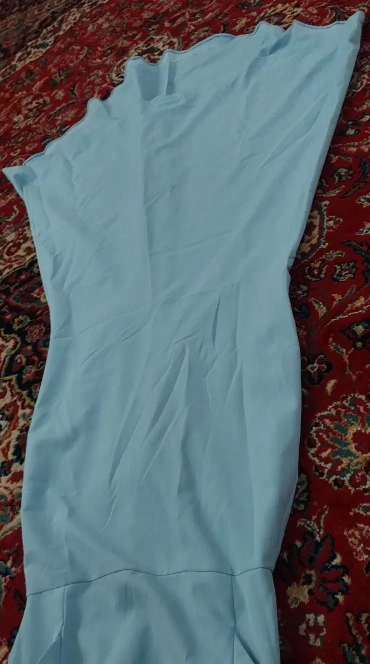 تعدادی پارچه نگینی و مجلسی|لباس|میناب, |دیوار