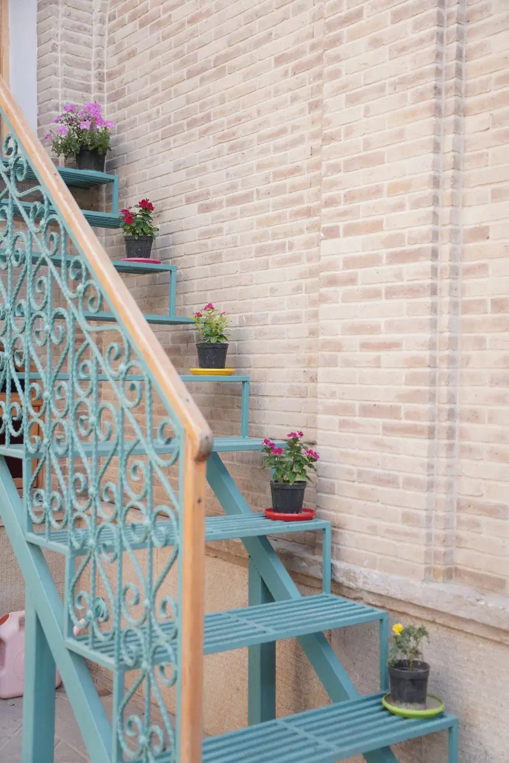 اجاره اقامتگاه سنتی مبله با خدمات|اجارهٔ کوتاهمدت آپارتمان و سوئیت|شیراز, سیاه سنگ|دیوار