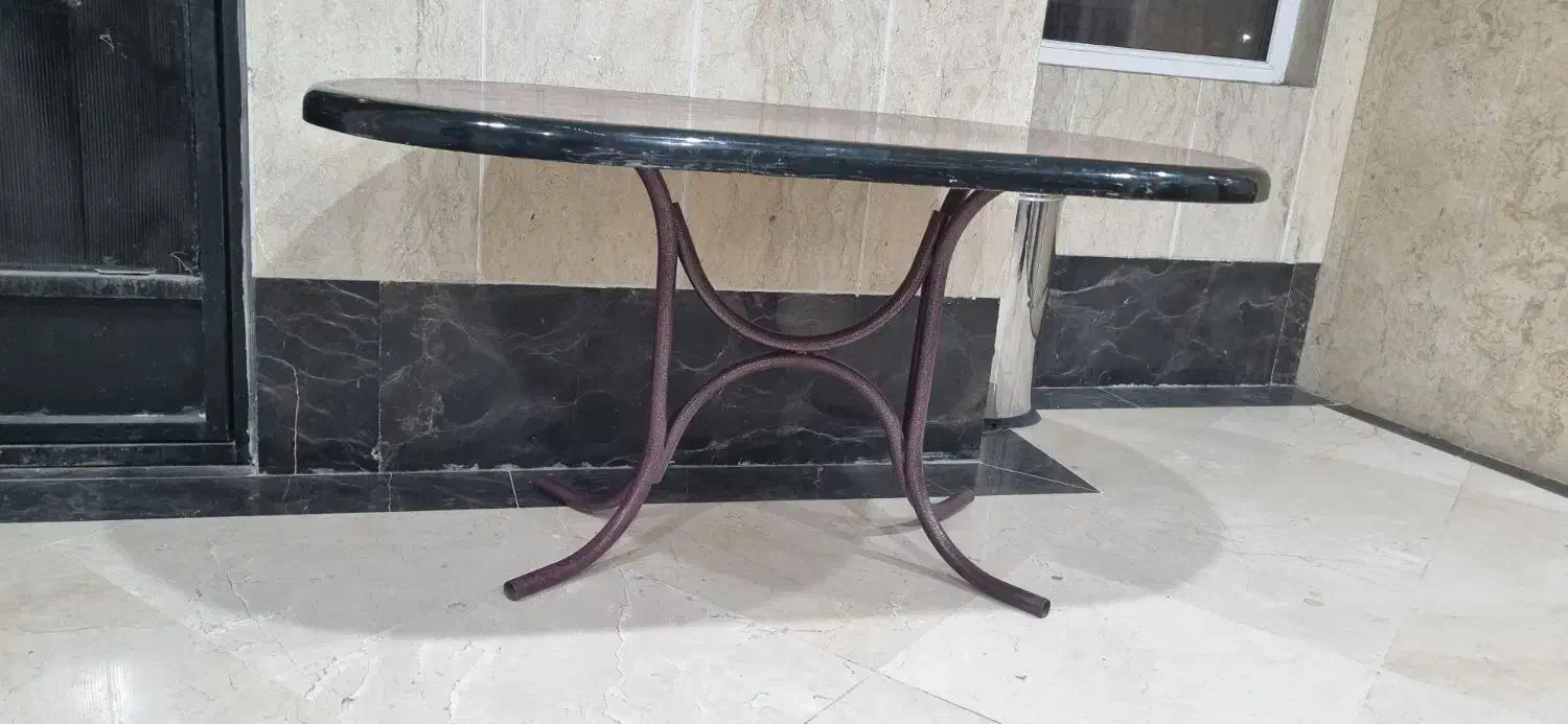 میز غذاخوری قدیمی محکم و سخت|میز و صندلی غذاخوری|قم, دانش|دیوار