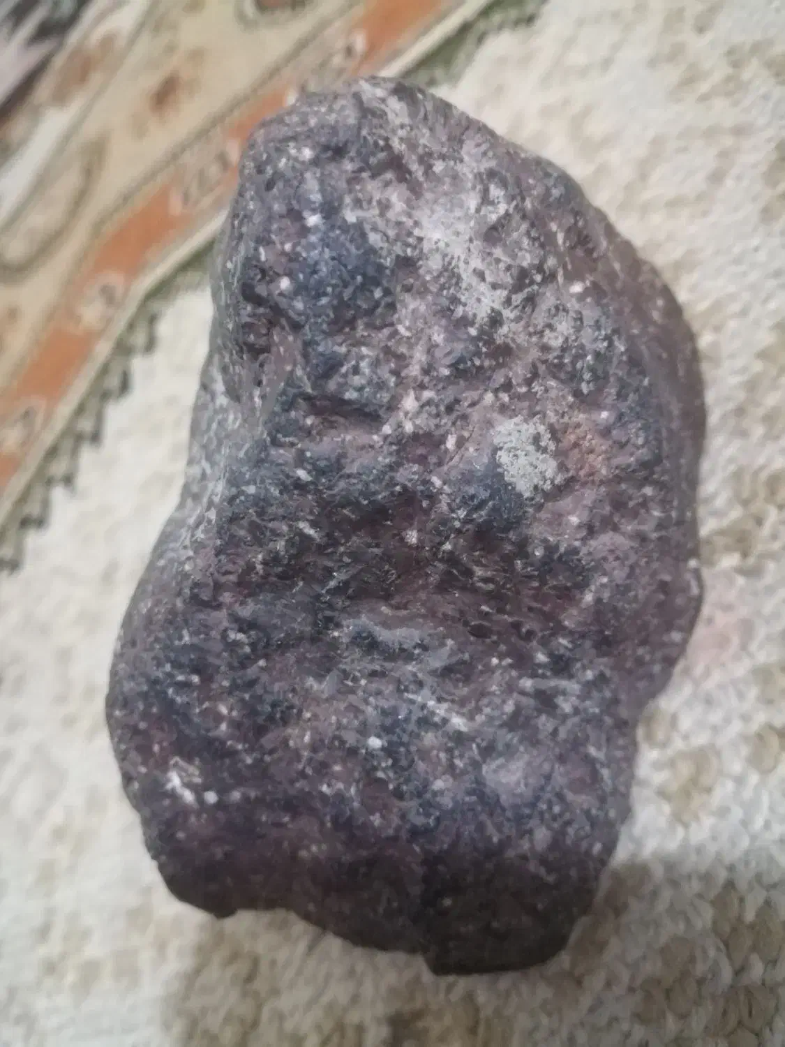 سنگ قدیمی|کلکسیون اشیاء عتیقه|هشتگرد, شهرک راه آهن|دیوار