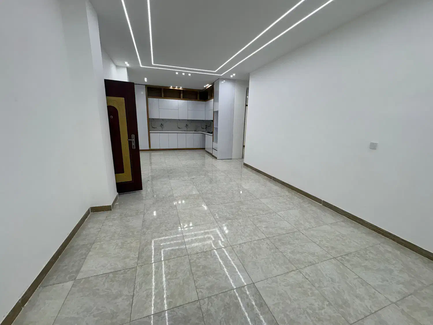 واحد نوساز و کلید نخورده و فول امکانات و سرویس خور|اجارهٔ آپارتمان|بندر کنگان, |دیوار