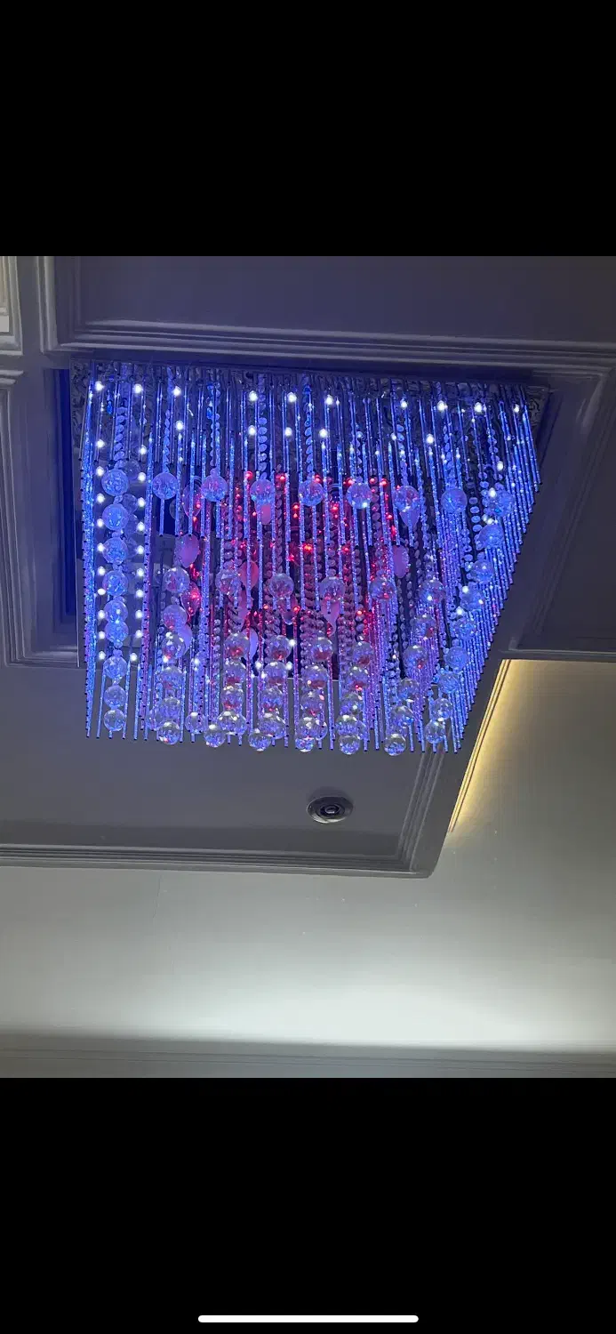 لوستر|لوستر و چراغ آویز|قم, سالاریه|دیوار