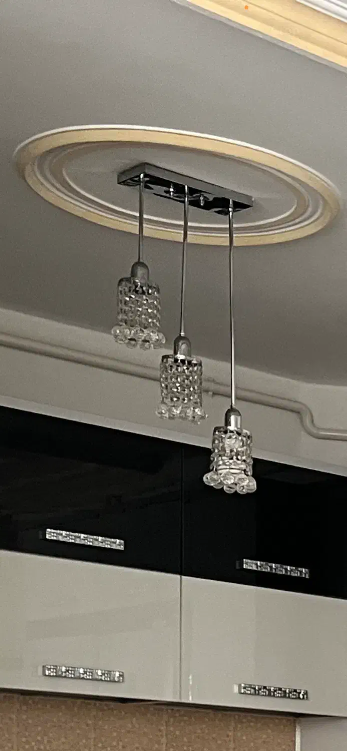 گلیم و پادری نخی ترک و لوستر کریستالی|گلیم، جاجیم، گبه|همدان, |دیوار