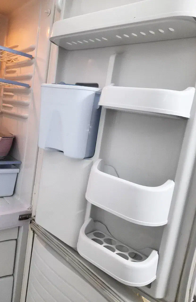 یخچال فریزر دو درب  آبسرد کن دار|یخچال و فریزر|جوین, |دیوار