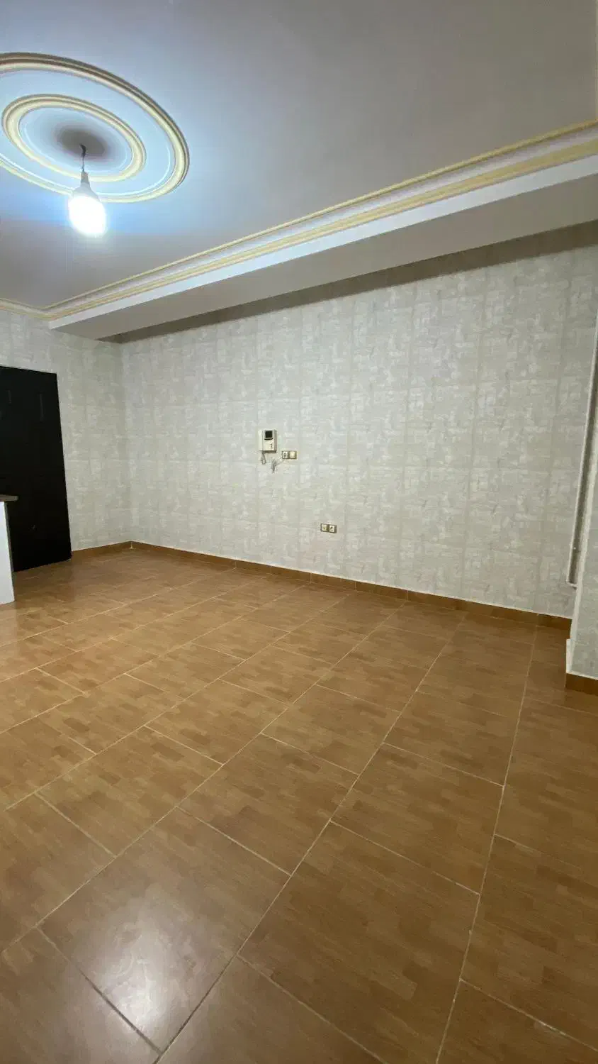 فروش واحد60متری2خواب تمیز سنددار/ دباغیان بر اصلی|فروش آپارتمان|رشت, دباغیان|دیوار