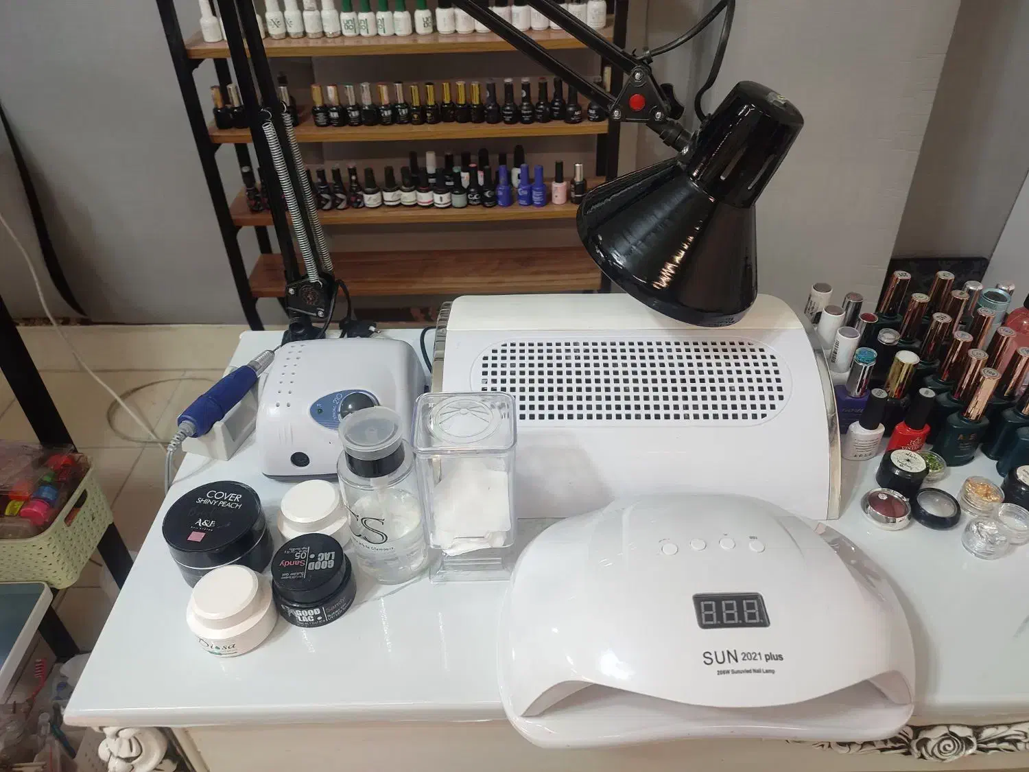 وسایل ناخن|آرایشگاه و سالن‌های زیبایی|فولادشهر, B2|دیوار