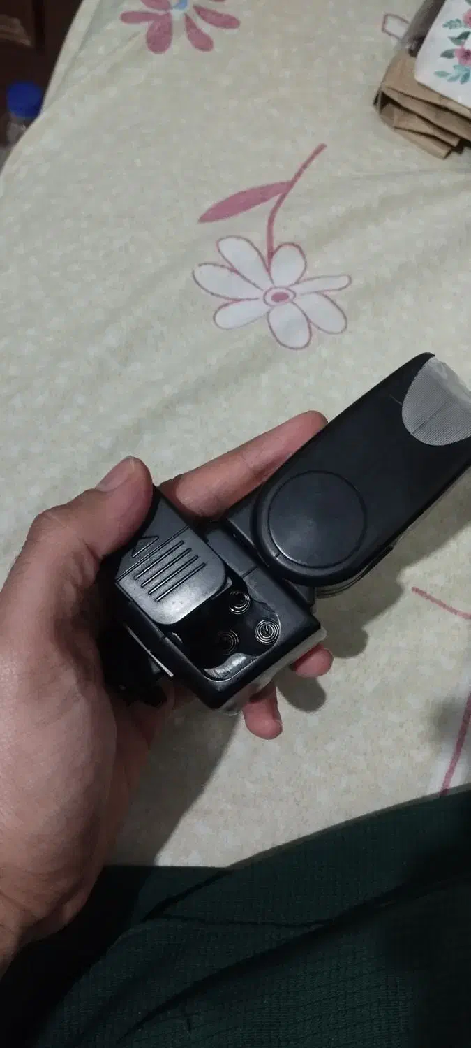 فلش قدیمی یاشیکا|دوربین عکاسی و فیلم‌برداری|هشتگرد, فاز ۱ مهستان|دیوار