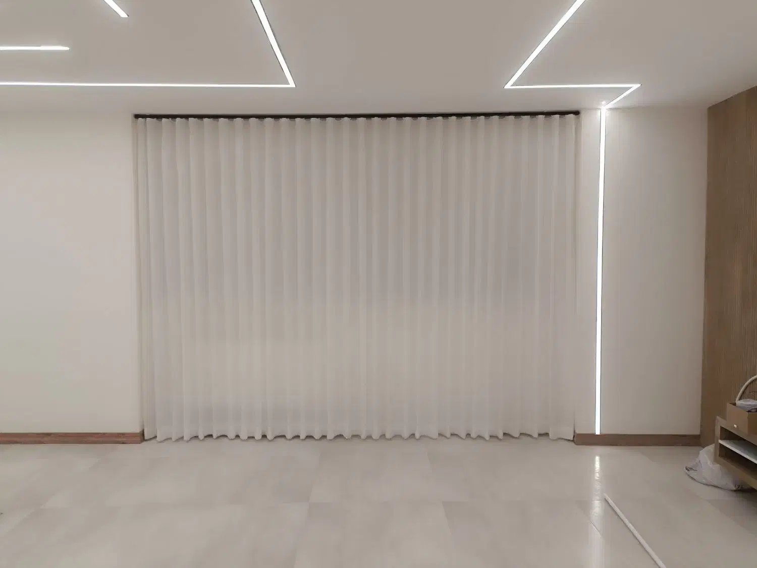 نصب پرده نصاب پرده منیمال پرده پانچ تعمیرات|خدمات پیشه و مهارت|شیراز, فضلآباد|دیوار