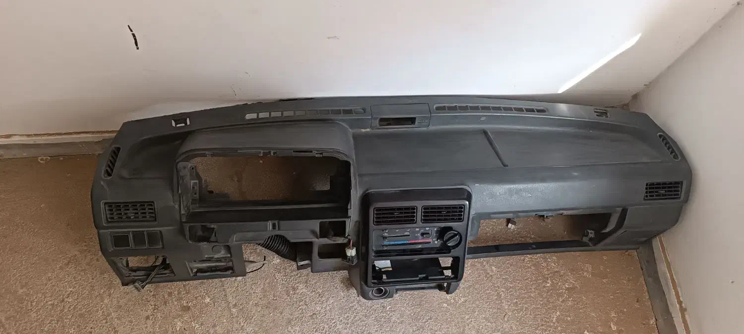 داشبورد صبا سالم و تر و تمیز با دسته سیم|قطعات یدکی و لوازم جانبی|قائن, |دیوار